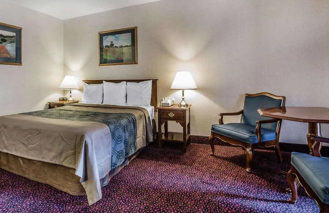 Econo Lodge Near Reno-Sparks Convention Center-1